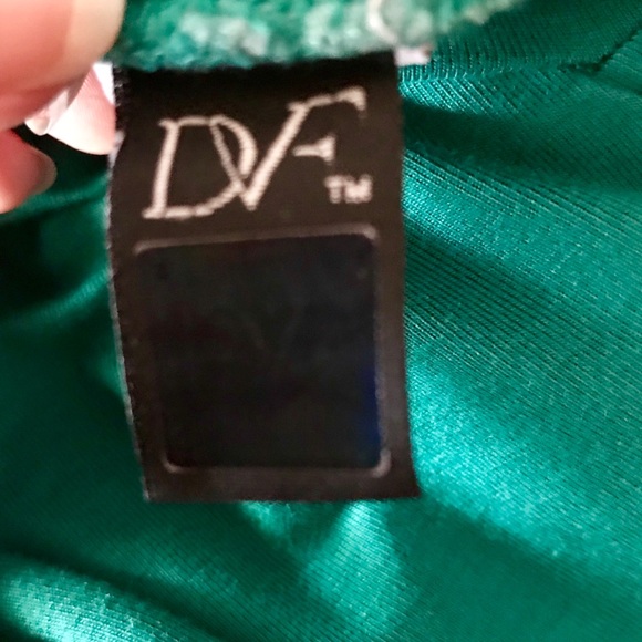 🚫SOLD🚫 DVF "Bentley" Blouse - Picture 6 of 8